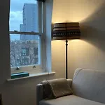 Stylish Urban Retreat In London